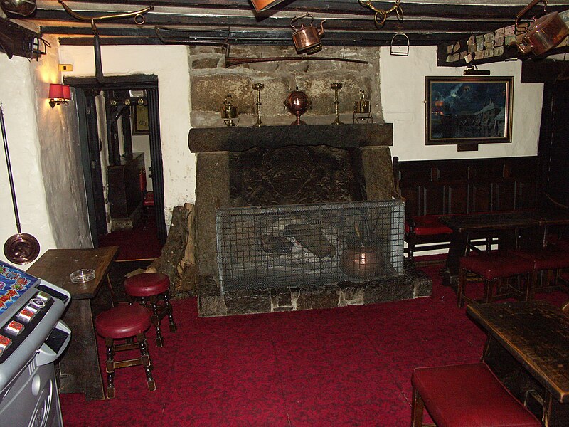 File:Jamaica Inn bar2.jpg