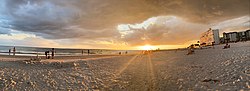 Thumbnail for File:Josh Vignona St. petes Beach SUnset 2.jpg