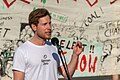 Julian Zuber von German Zero spricht auf dem Klimamontag