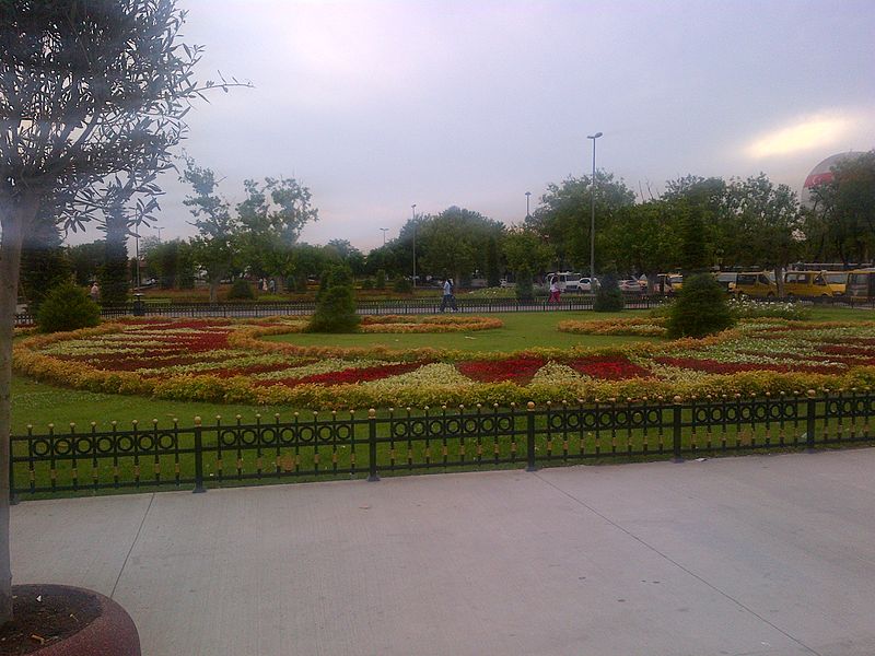 Податотека:Kadıköy (park).jpg