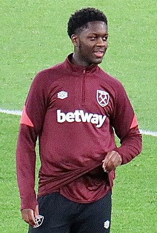 <span class="mw-page-title-main">Kamarai Simon-Swyer</span> English footballer (born 2002)