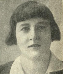 Dalziel as a young woman