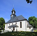 Dorfkirche Weißbach: Kirche, Kirchhof mit Einfriedungsmauer, Torpfeilern und Aufbahrungshalle