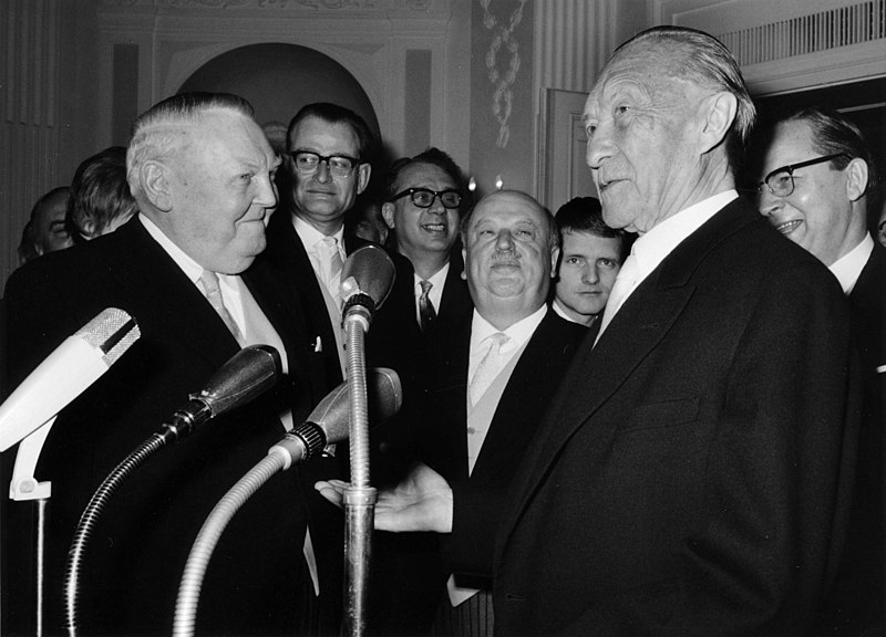 File:Konrad Adenauer - Feier zum 88. Geburtstag in der Redoute-kasf0006.JPG