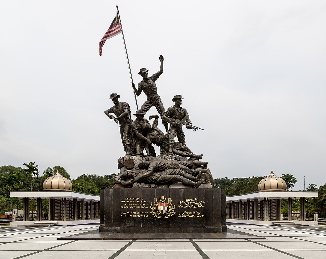 Kuala Lumpur Malaysia Tugu-Negara-Malaysia-03.jpg