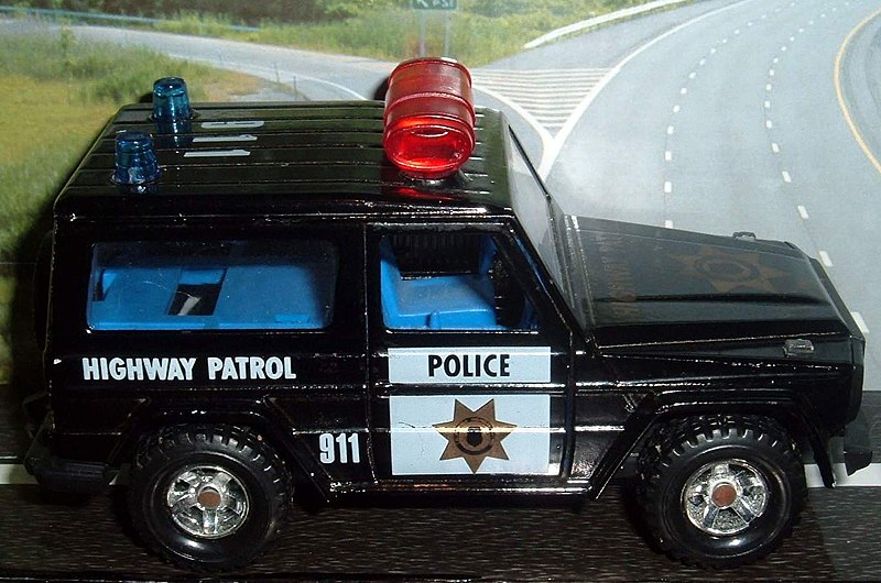 File:L026 Mercedes G-wagen - USA Police Highway Patrol (CHP-ish) (2145225424).jpg