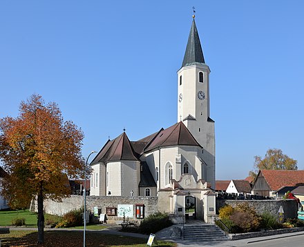 Parish church Langau - Kirche.JPG