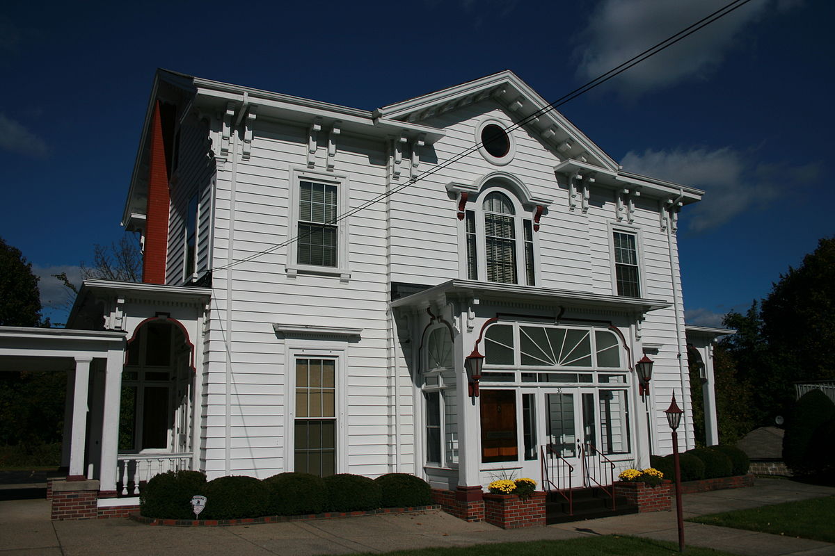 Larchmont (Worcester, Massachusetts)