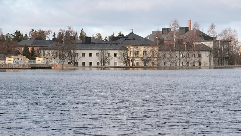 File:Lasaretinsaari Oulu 20140412.jpg