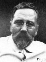Lev Kamenev in 1922.jpg