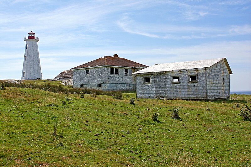 File:Lighthouse DSC01249 - Cape Roseway Lightstation (7706287206).jpg