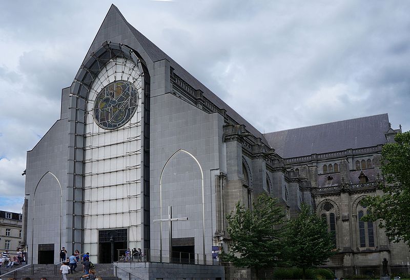 File:Lille Eté2016 Cathédrale Notre Dame-de-la-Treille.jpg