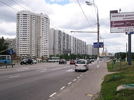 Улица расположена. Липецкая улица Москва съезд Бирюлево Восточное. Москва улица Липецкая 24. Стоянка на Бирюлёвской улице. Липецкая улица Москва фото.