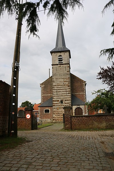 File:Lubbeek Kerkplein 1 kerk - 243630 - onroerenderfgoed.jpg