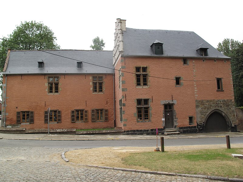 File:Maison du Bailli Braine le Château.jpg