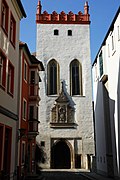 Gate tower (Matthias Tower) with rich battlements and an integrated castle chapel (individual monument for ID No. 09301043)