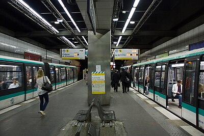 Estación de Esplanade de la Défense