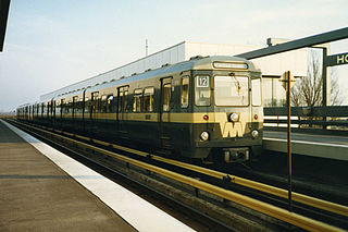 <span class="mw-page-title-main">Hoogvliet metro station</span>