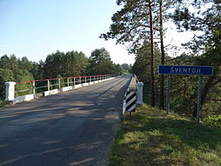 Mickūnų tiltas, kelias.JPG