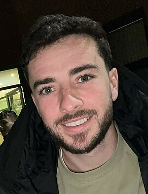 Mikey Johnston with a fan (cropped).jpg