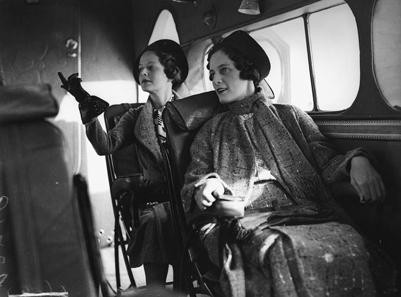 File:Models posing inside a Qantas aircraft, Queensland, 1936 (8653362449).jpg