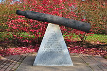 Metal shaft mounted on stone pyramid inscribed "The Dec 6 1917 Halifax Explosion hurled this 1140 lb anchor shaft 2.35 miles from the SS Mont Blanc to this park."