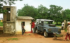 Station service à Mueda vers 1995