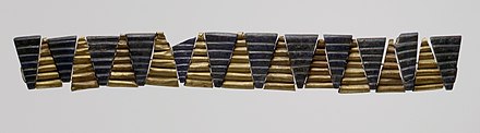Necklace; 2600–2500 BC; gold and lapis lazuli; length: 22.5 cm; Royal Cemetery at Ur, Iraq