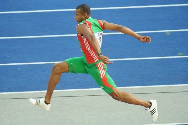 Évora en route to his 2009 World Championships silver medal