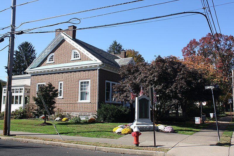 File:Newtown, Bucks Co PA HD Library 01.JPG