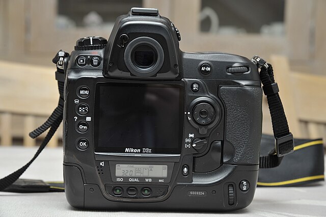 Nikon D3x face arrière