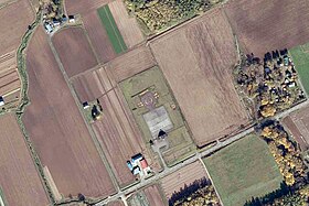 ニセコヘリポートの航空写真（2020年10月） 国土交通省 国土地理院 地図・空中写真閲覧サービスの空中写真を基に作成