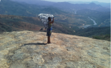 View of the Umkomaas river from the top of Tshenkombo Ntshenkombe.png