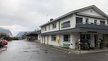 Oey Diemtigen railway station