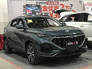 Oshan X5 Chinese compact crossover SUV