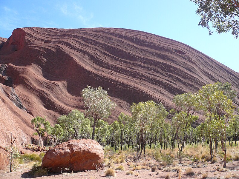 File:Outback Trip - Uluru Base Walk 17 (4157625476).jpg