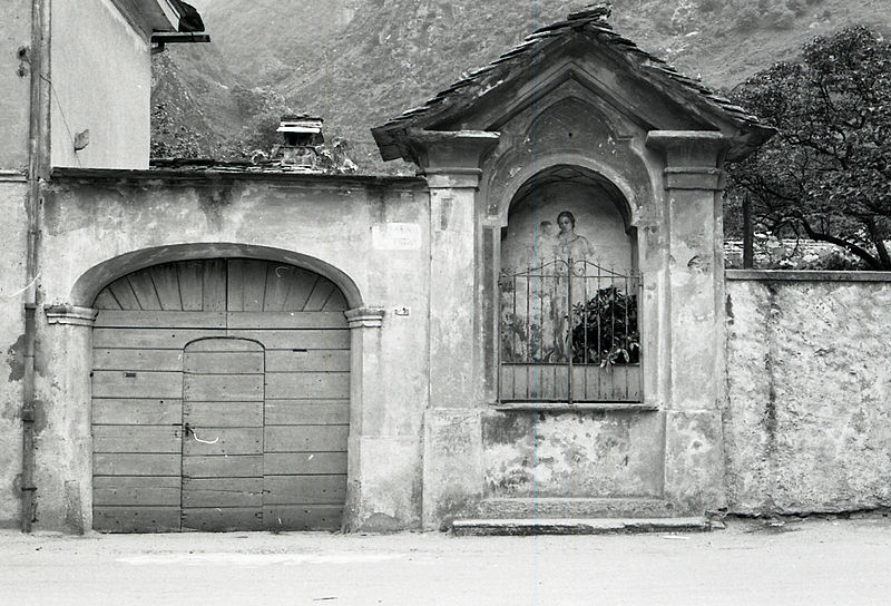 File:Paolo Monti - Serie fotografica (Anzola d'Ossola, 1970) - BEIC 6332592.jpg