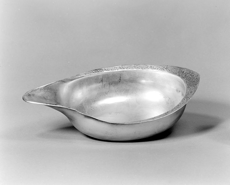 File:Pap boat-silver incised decoration, date mark 1806-1807 Wellcome M0018460.jpg