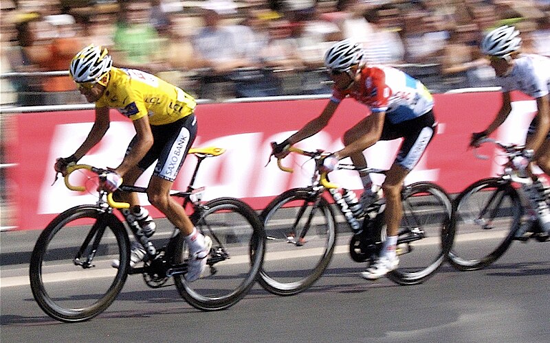 File:Paris - Tour de France 2008 Winner - Carlos Sastre - Maillot Jaune.jpg