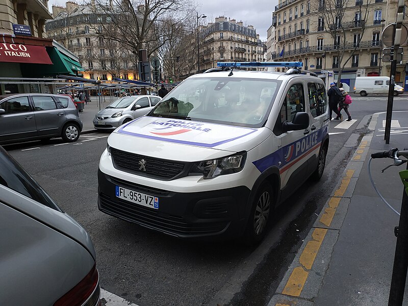 File:Peugeot Rifter Police nationale, Paris.jpg