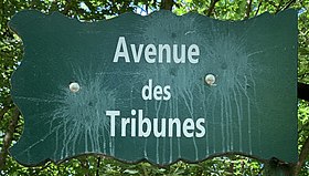 Voir la plaque.