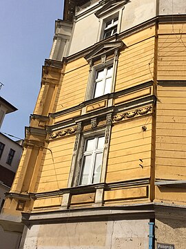 Detail of the corner house