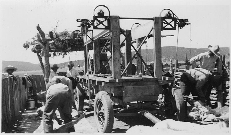 File:Portable shearing machine. Introduced in the reservation for the first time this year. - NARA - 295186.jpg