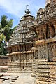 Profil de vesara shikhara (tour) et sanctuaire du temple de Mallikarjuna à Basaralu
