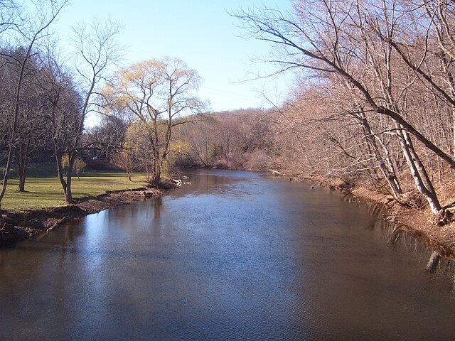 https://upload.wikimedia.org/wikipedia/commons/thumb/3/36/Quinnipiac-River-Connecticut.jpg/640px-Quinnipiac-River-Connecticut.jpg