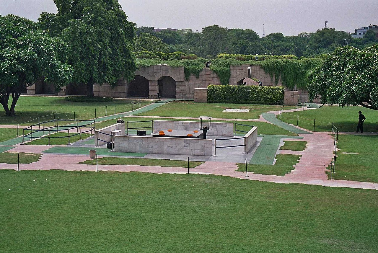 1280px Raj ghat 1