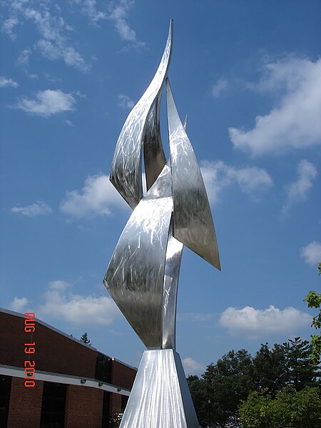 File:Remembered sculpture.jpg