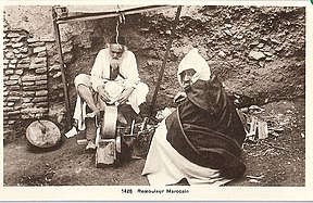 Jüdischer Scheren­schleifer in Marokko, zwischen 1900 und 1920