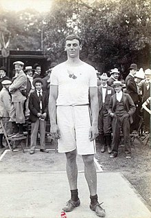 Richard Sheldon, champion olympique du lancer du poids en 1900 - p.86 - Copie.jpg