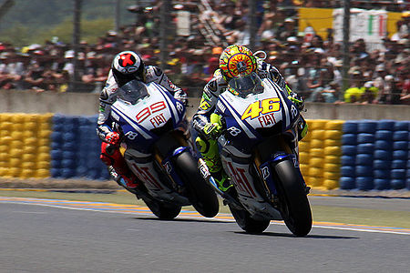 Tập_tin:Rossi_and_Lorenzo_2010_French_GP.jpg